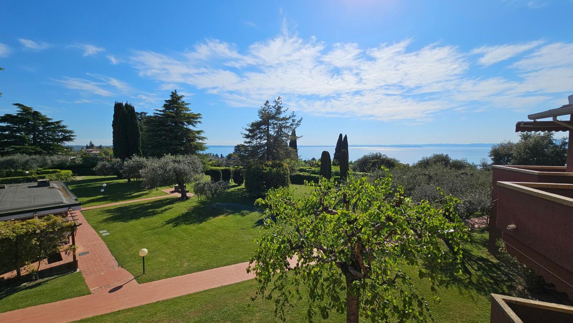 Apartments Blue View - Residence Casetto Bardolino - Regarda Travel Exterior photo